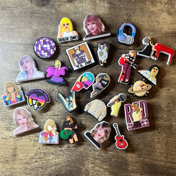 Taylor Swift Accessories Taylor Swift Croc Charms 25pc Lot Nib